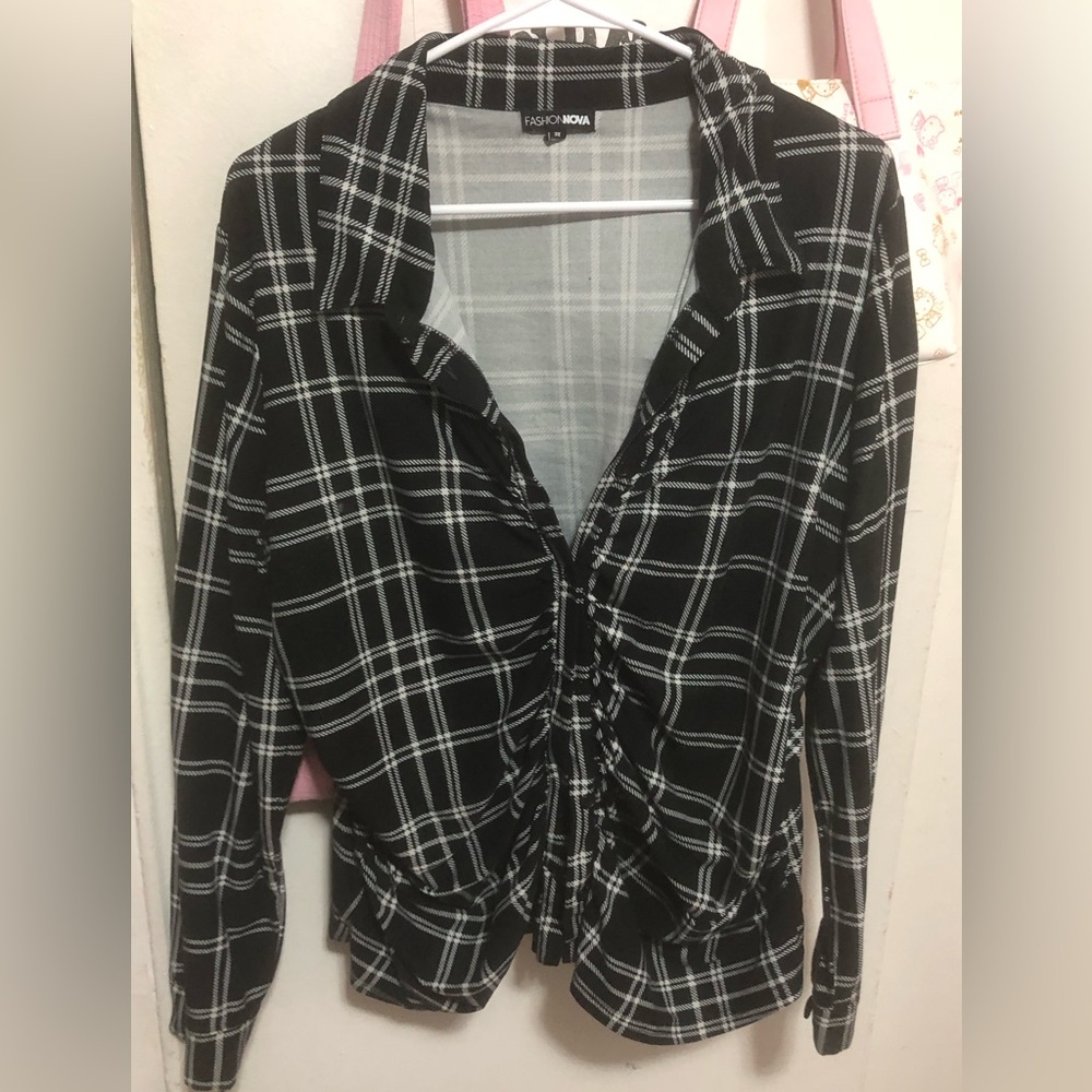 Fashion Nova- Black & White , ruched button up top